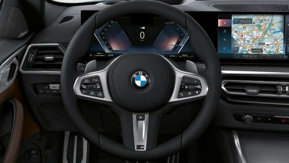 M Leather steering wheel BMW M440i xDrive Coupé G22 2020 BMW M440i xDrive Coupé G22 2020 M Leather steering wheel interior close up