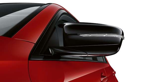 M exterior mirror in Black high-gloss BMW M5 Competition F90 2020 M exterior mirror in Black high-gloss BMW M5 Competition F90 LCI Facelift 2020 BMW Individual Imola Red close-up