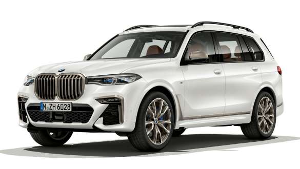 BMW X7 M Automobile with M Aerodynamics package G07 2019 BMW X7 M Automobile with M Aerodynamics package G07 2019 three-quarter side view