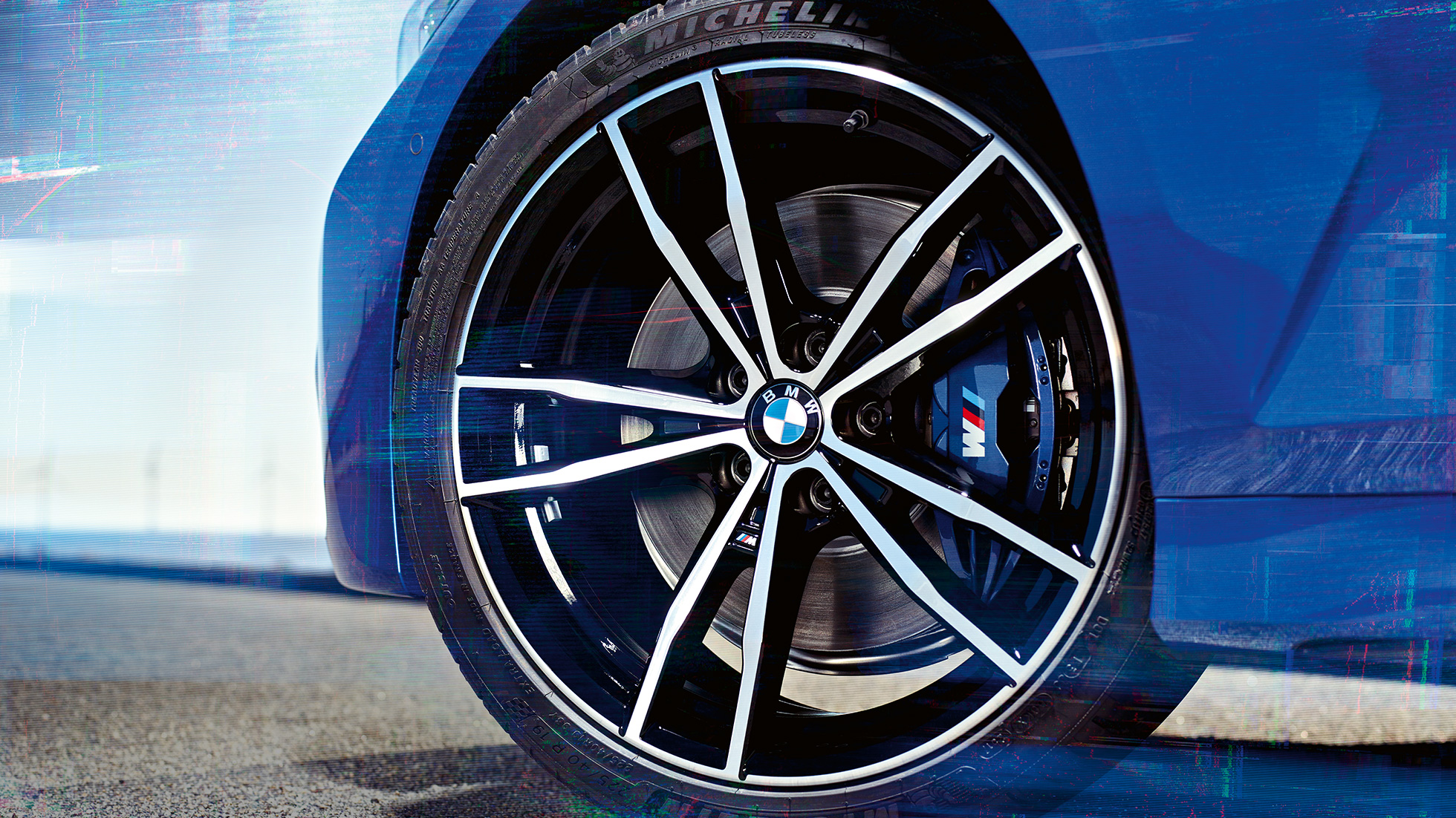 BMW 3 Series, light alloy wheels 791 M G20 Close-up of 19'' M light alloy wheels 791 M Jet Black of the BMW 3 Series G20.