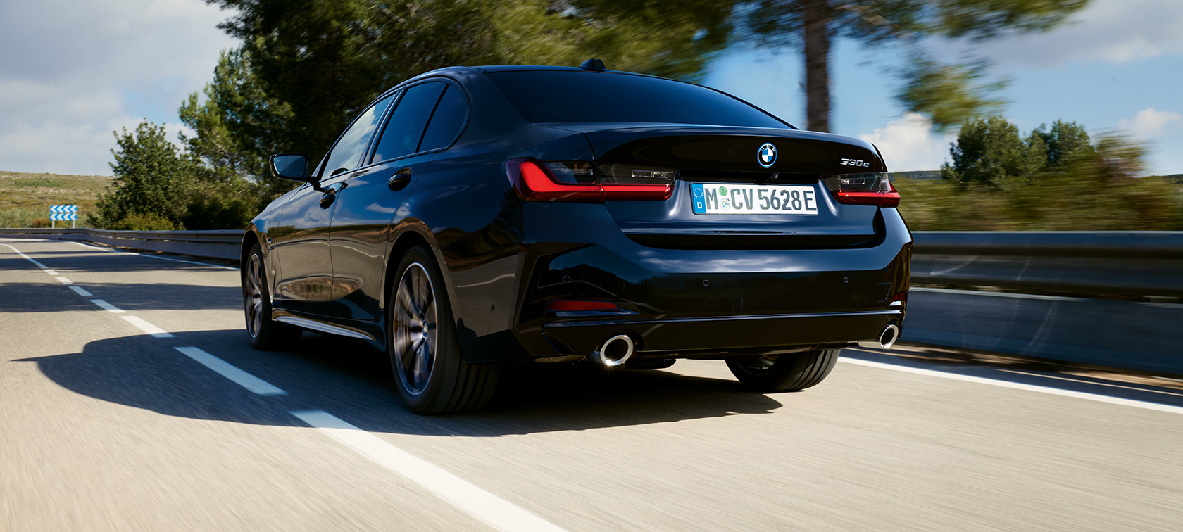 BMW 3 Series Sedan plug-in hybrid G20 video BMW 3 Series Sedan plug-in hybrid G20 video