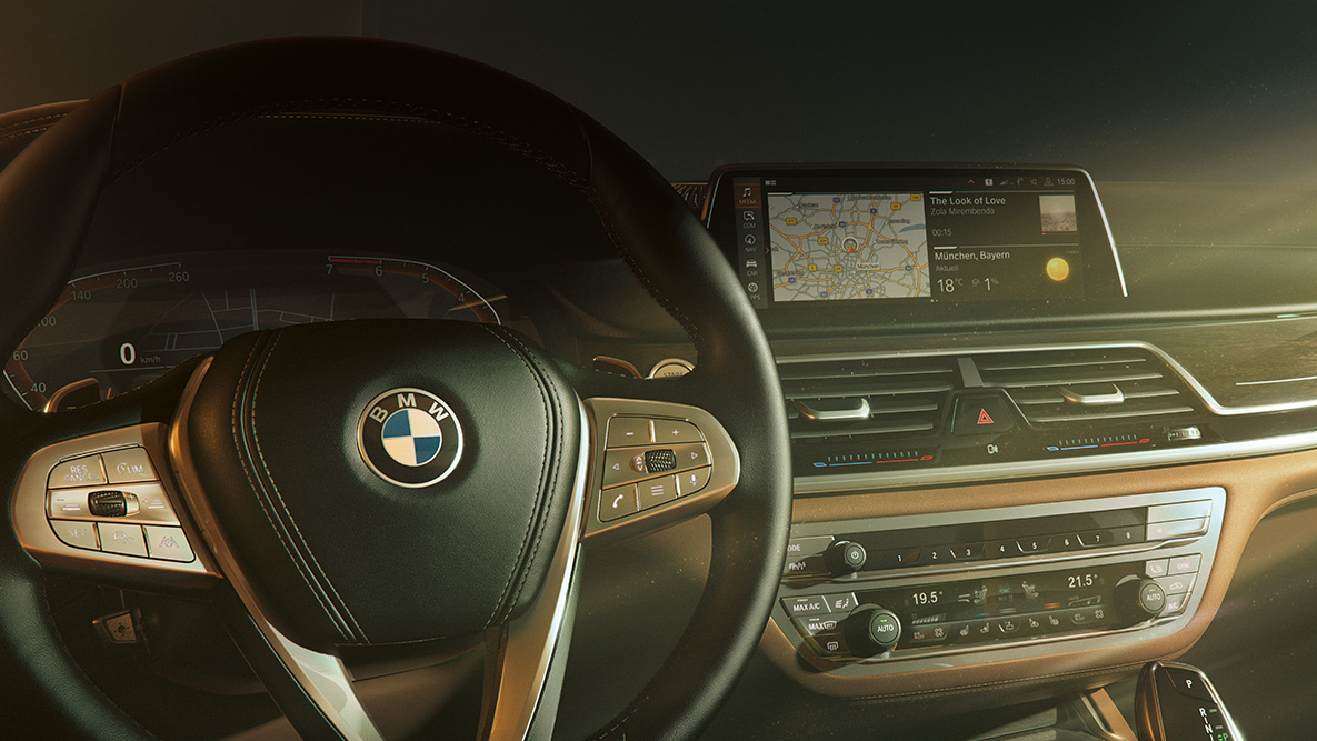 BMW 7 Series Sedan BMW Remote Software Upgrade G11 BMW Remote Software Upgrade: close-up of the instrument cluster G11