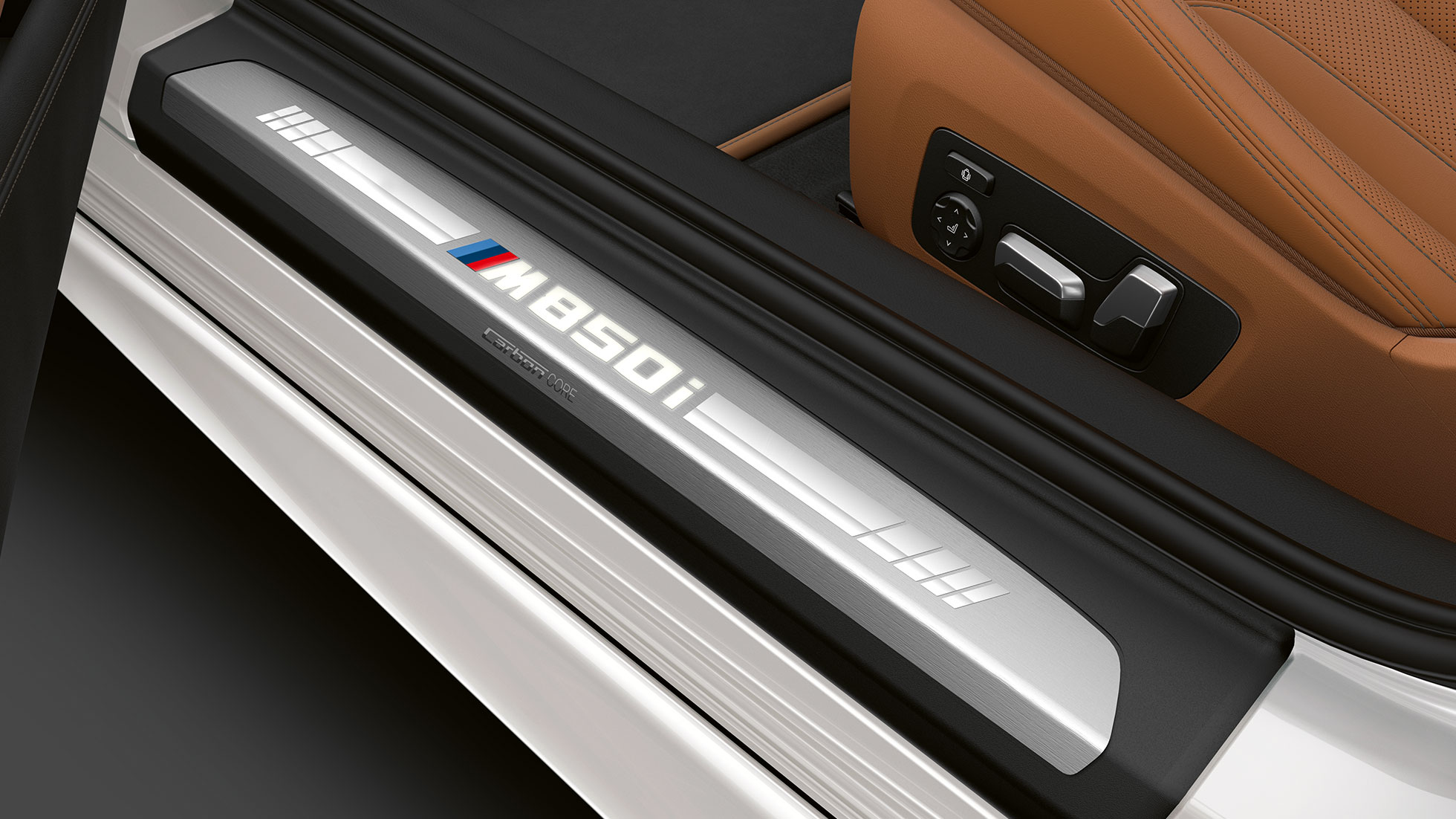BMW M850i xDrive, Mineral White metallic, entry door sill G14. BMW M850i xDrive, Mineral White metallic, entry door sill G14.
