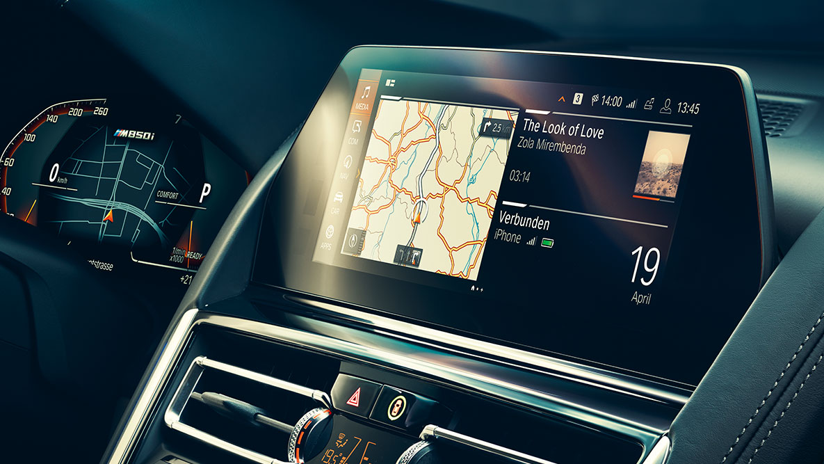 BMW 8 Series Coupé, BMW Live Cockit Professional G15. Interior of the BMW 8 Series Coupé with Control Display and BMW Live Cockpit Professional G15.