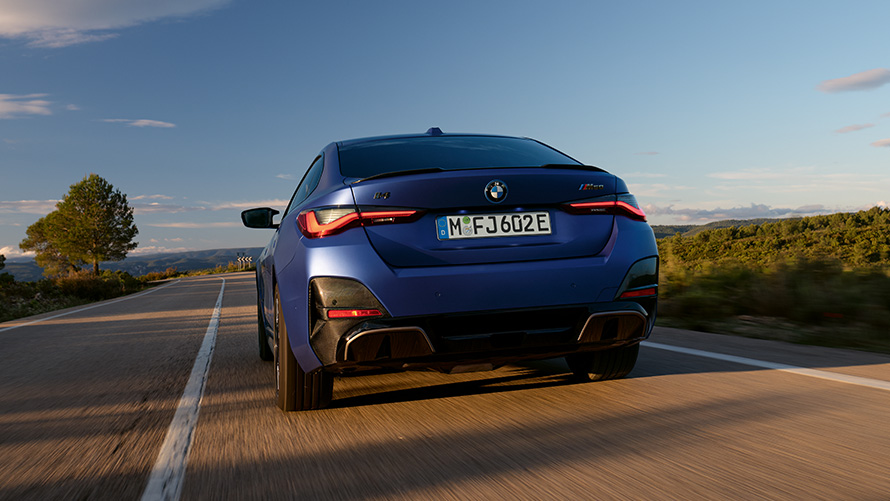 BMW i4 M50 G26 2021 driving mode SPORT+ BMW i4 M50 G26 2021 sound driving mode SPORT+