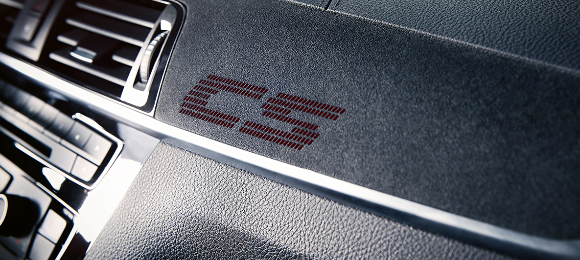 Interior trim BMW M2 CS F87 Interior trim BMW M2 CS F87 Misano Blue metallic detail view