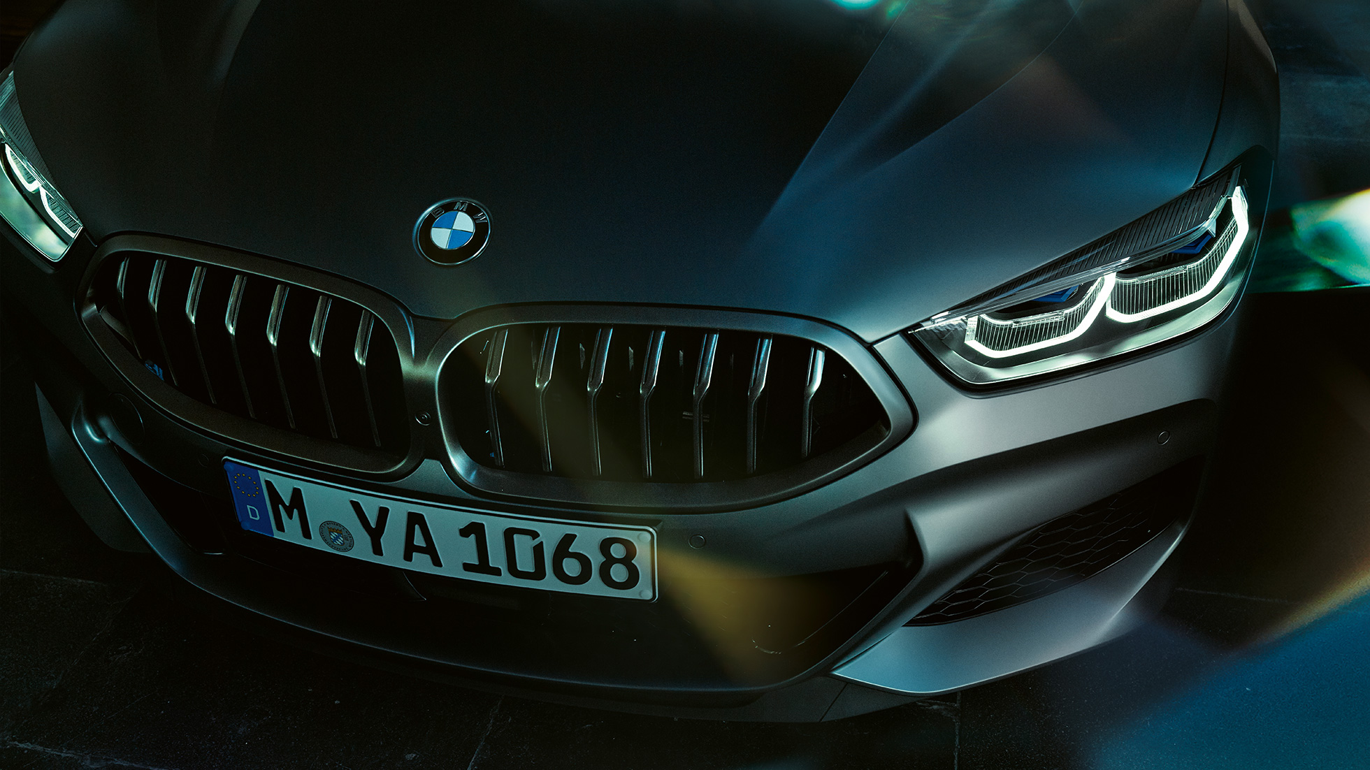 Kidney grille BMW M850i xDrive Gran Coupé G16 2019 Kidney grille BMW M850i xDrive Gran Coupé G16 2019 BMW Individual Frozen Bluestone metallic close-up front