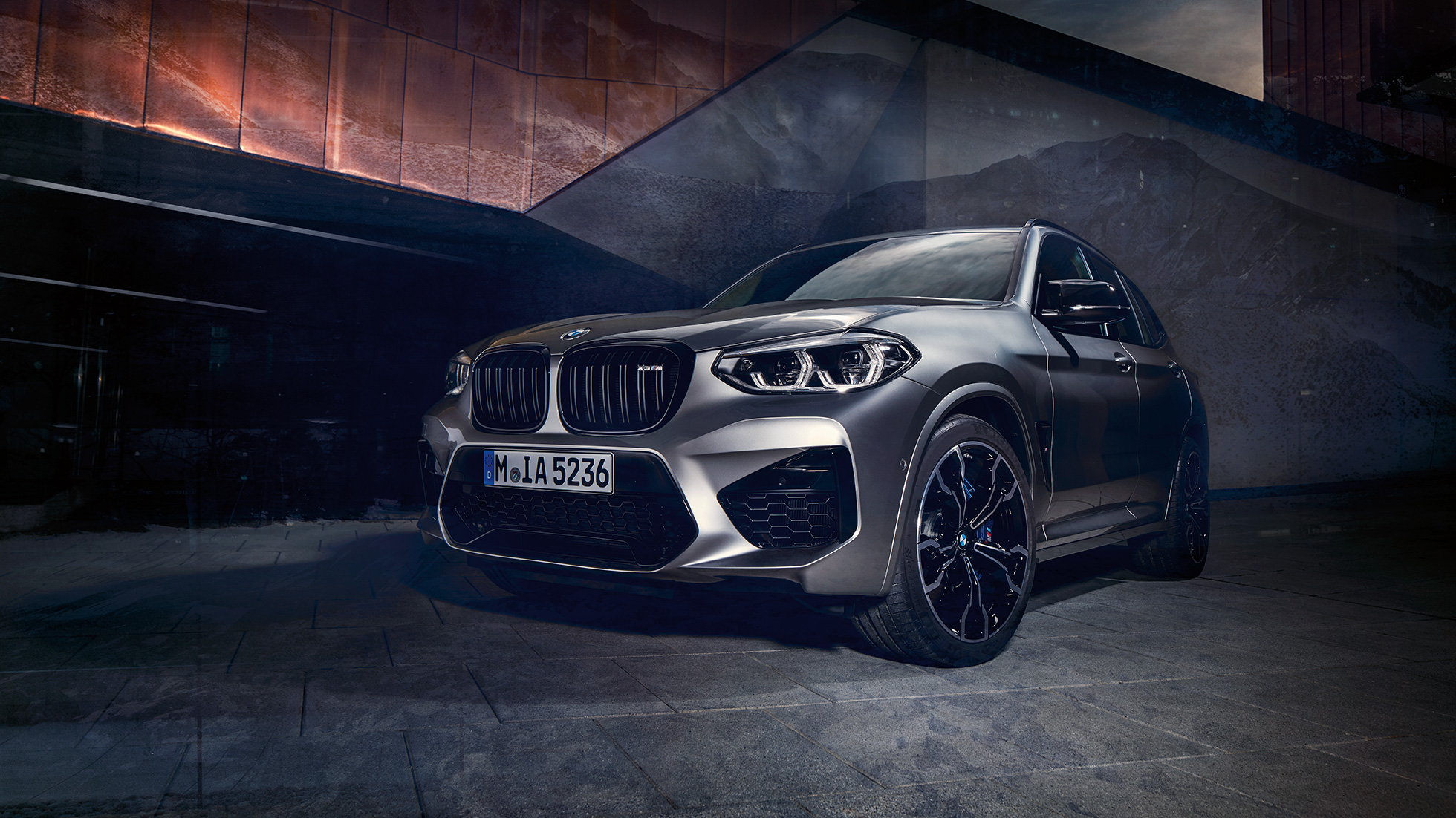 BMW X3 M Competition SUV, three-quarter front view F97. BMW X3 M Competition SUV in Donington Grey metallic, exterior, three-quarter front view F97.