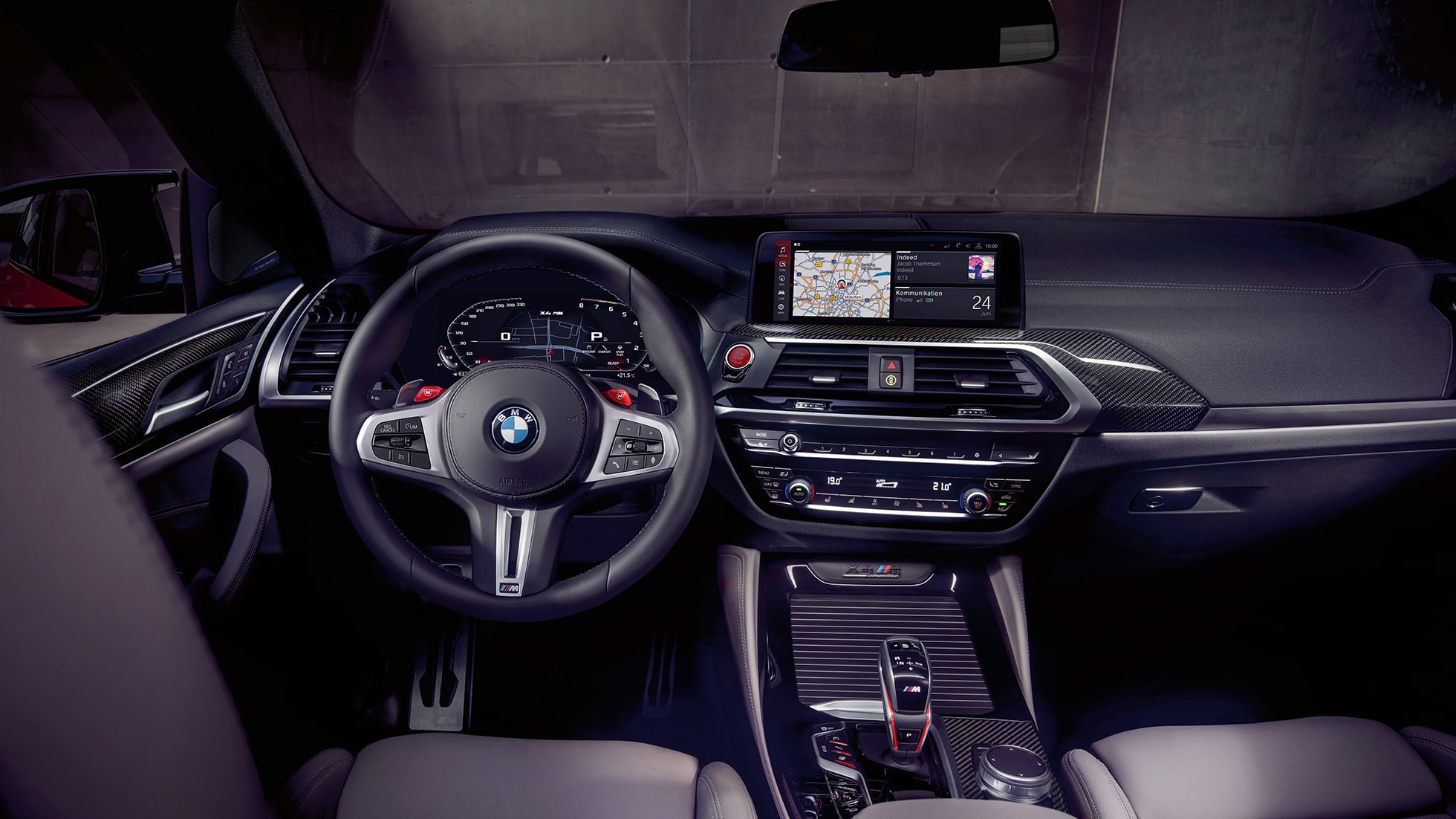 BMW X4 M Competition SUV, exclusive cockpit F98. BMW X4 M Competition SUV, interior, exclusive cockpit with M Sport seats and M leather steering wheel F98.