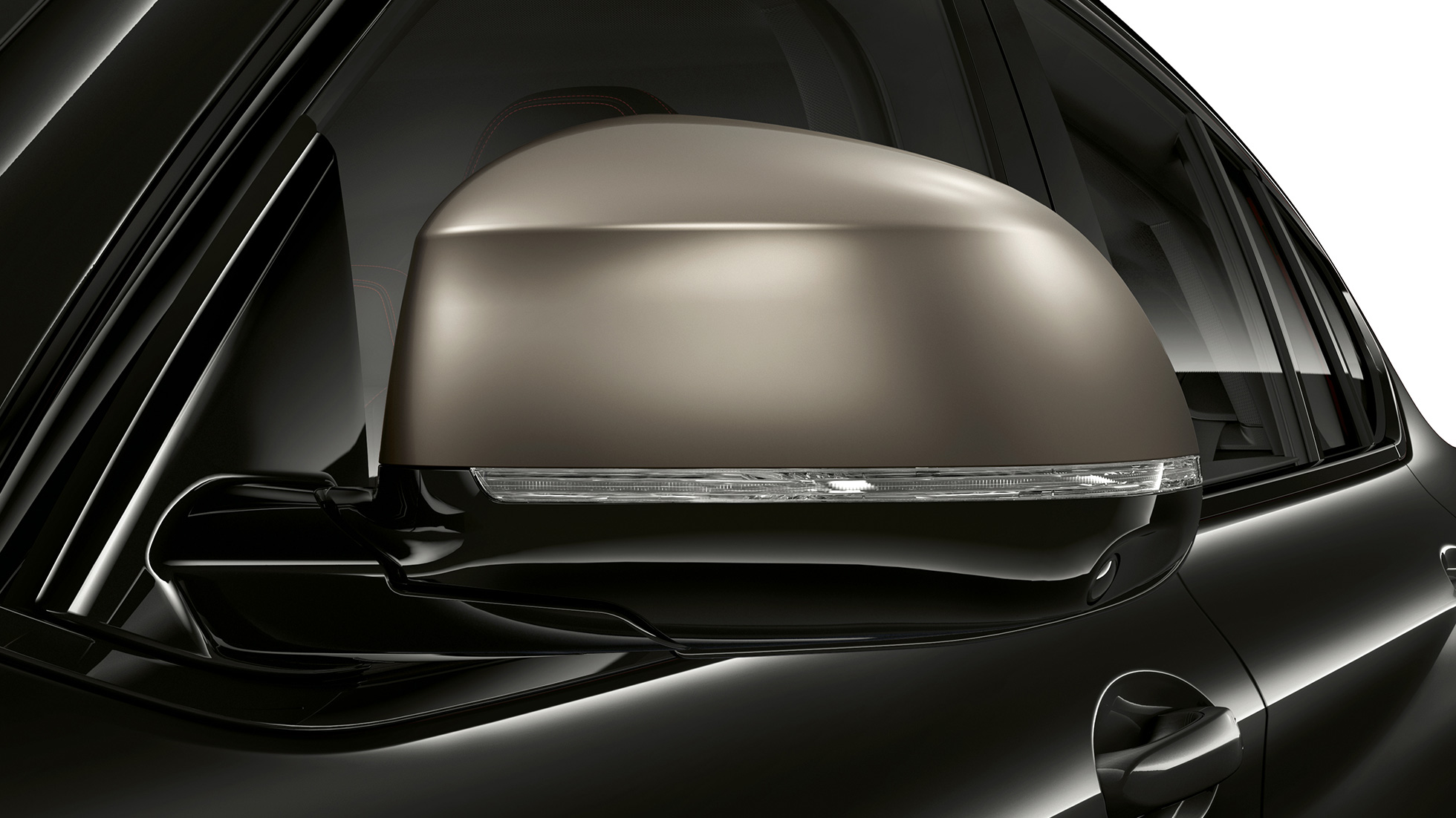 BMW X4 M40i SUV, mirror caps F98. BMW X4 M40i SUV in Black Sapphire metallic, exterior, galvanised mirror caps in Cerium Grey F98.