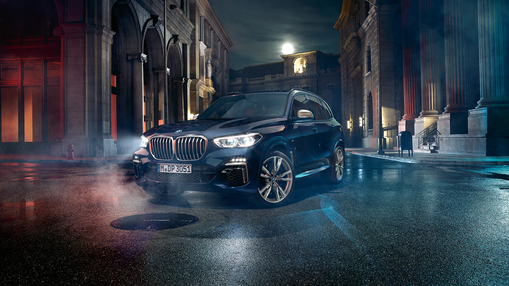 Headlights BMW X5 M50i Headlights with X Laserlight BMW X5 M50i Carbon black metallic three-quarter front view