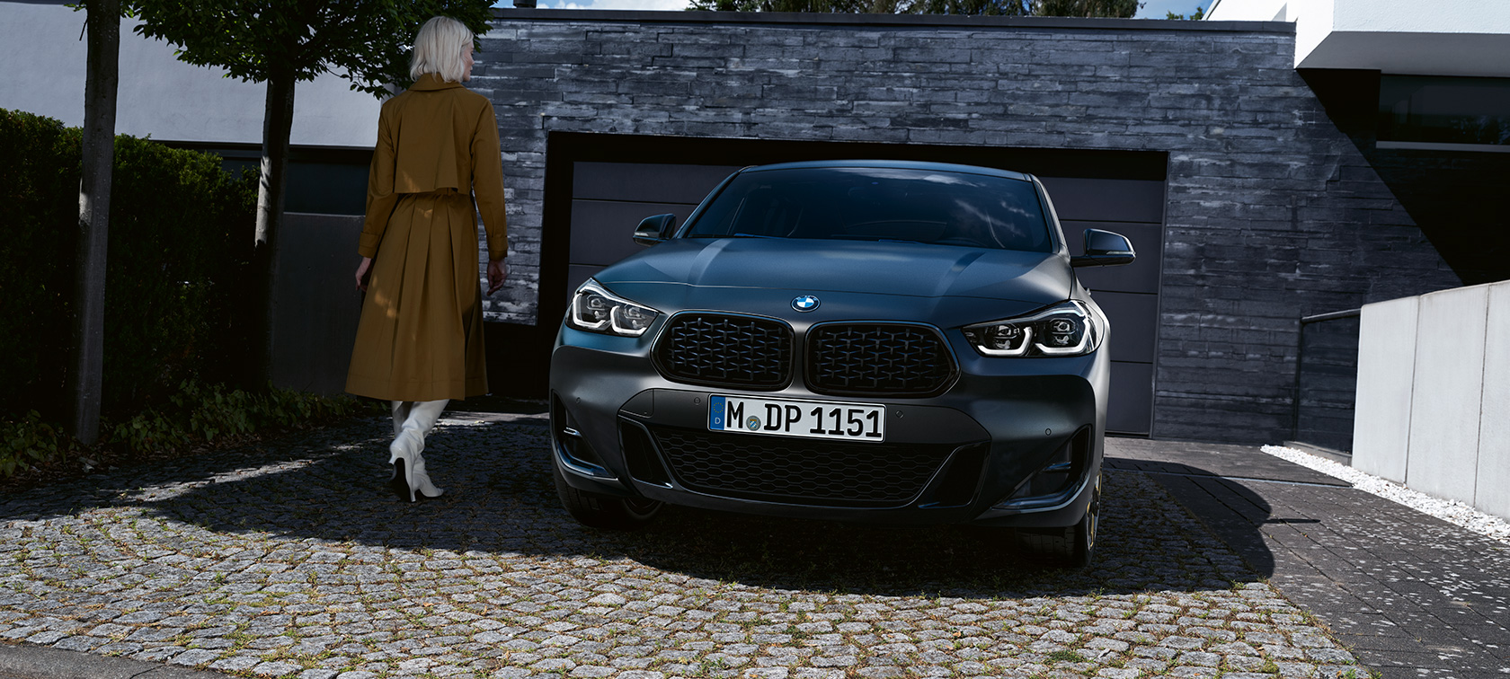 Front view BMW X2 F39 Front view with model on left BMW X2 F39