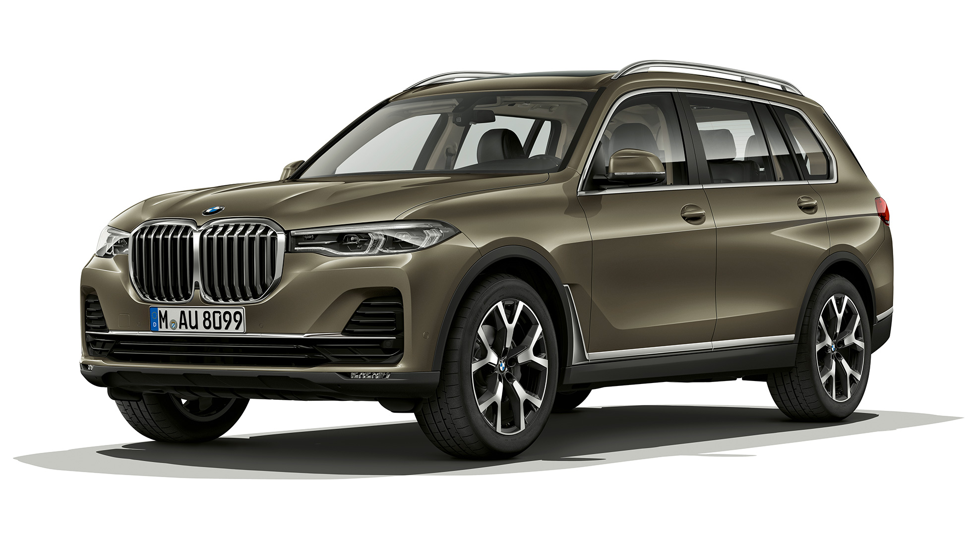 BMW X7 SUV G07 Studio shot of the BMW X7 SUV three-quarter front view in Vermont bronze G07
