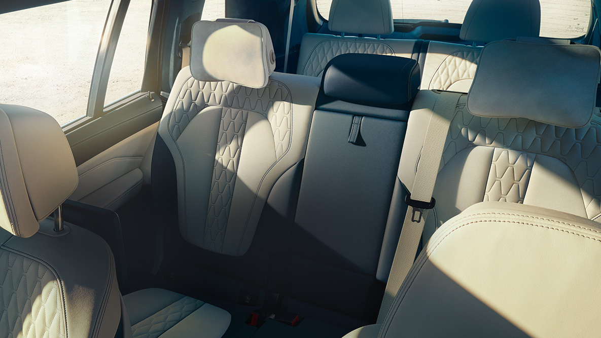 BMW X7 SUV seats G07 Oblique top view of the seven seats of the BMW X7 SUV G07