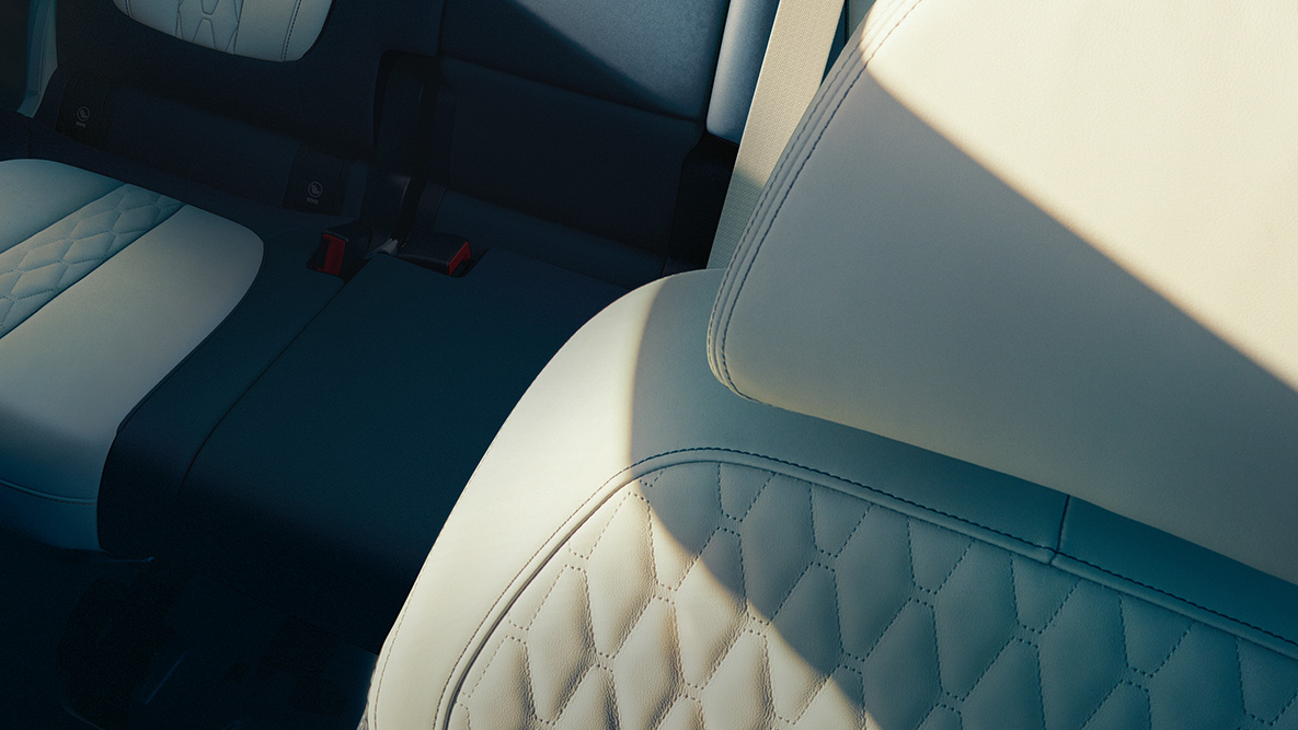 BMW X7 SUV leather design G07 Close-up of leather design in leather 'Merino' SUV G07