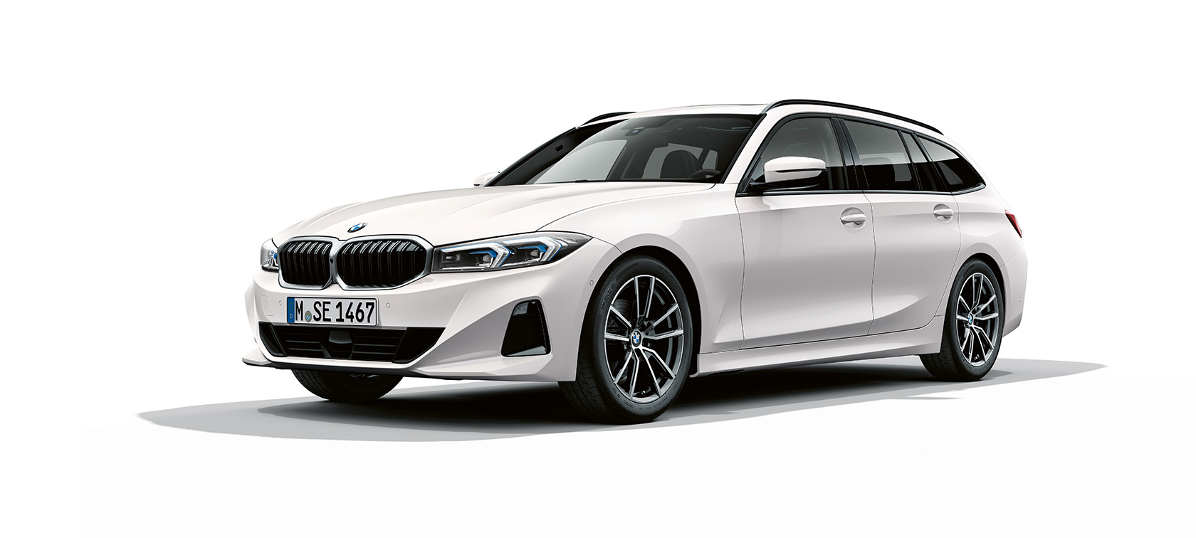 White BMW damage visualizer exterior Damage visualizer exterior white BMW three-quarter front view