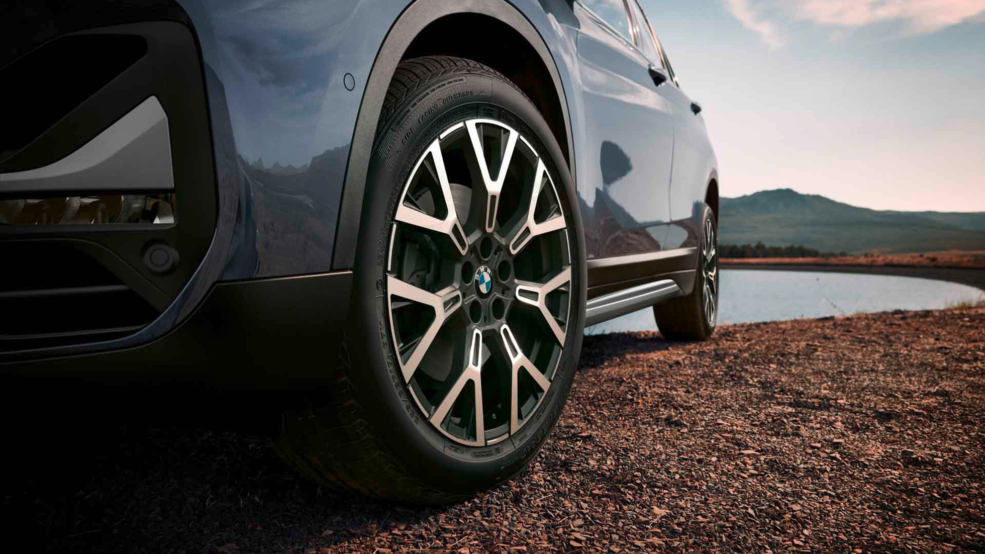 BMW TRAINED TECHNICIANS<sup>[3]</sup>