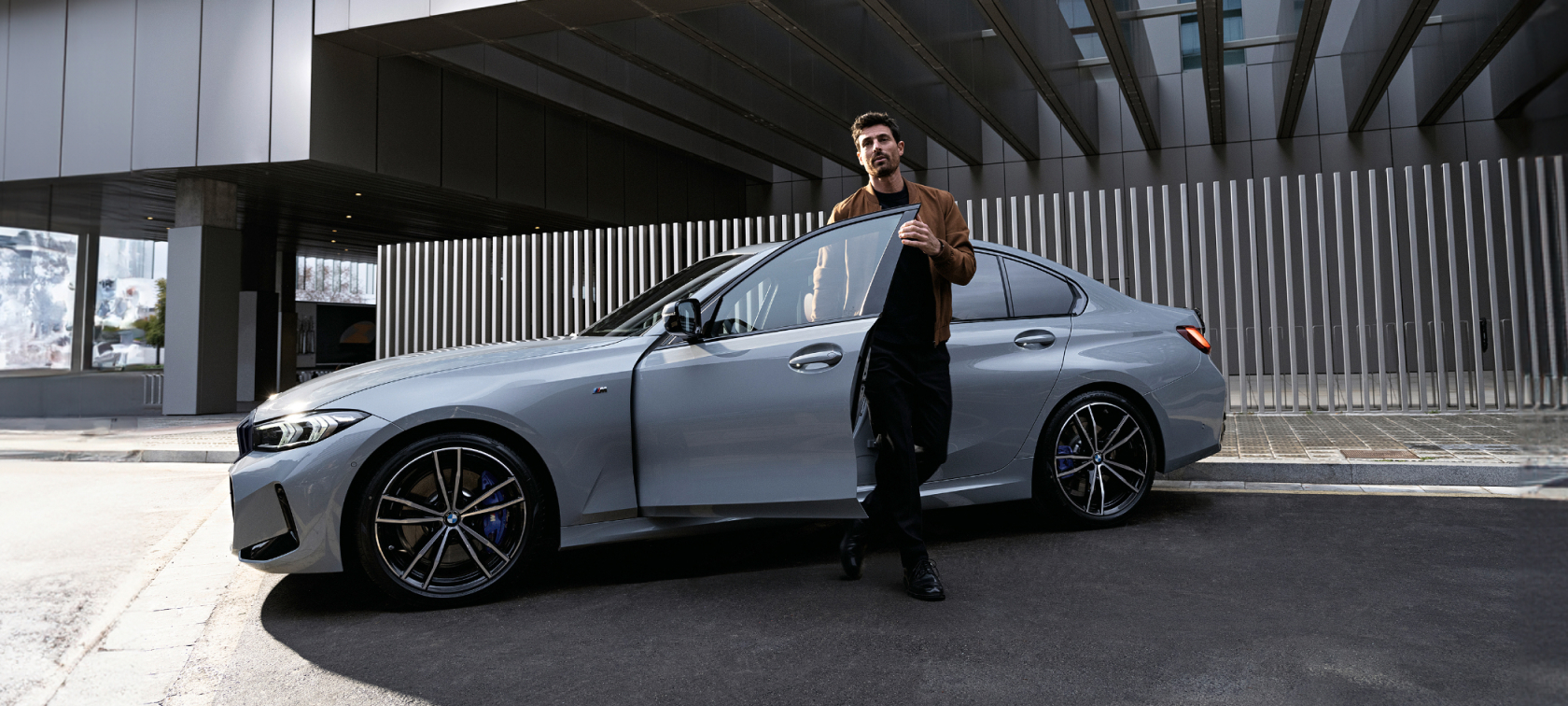 The BMW 3 Series Sport Collection The BMW 3 Series Sport Collection