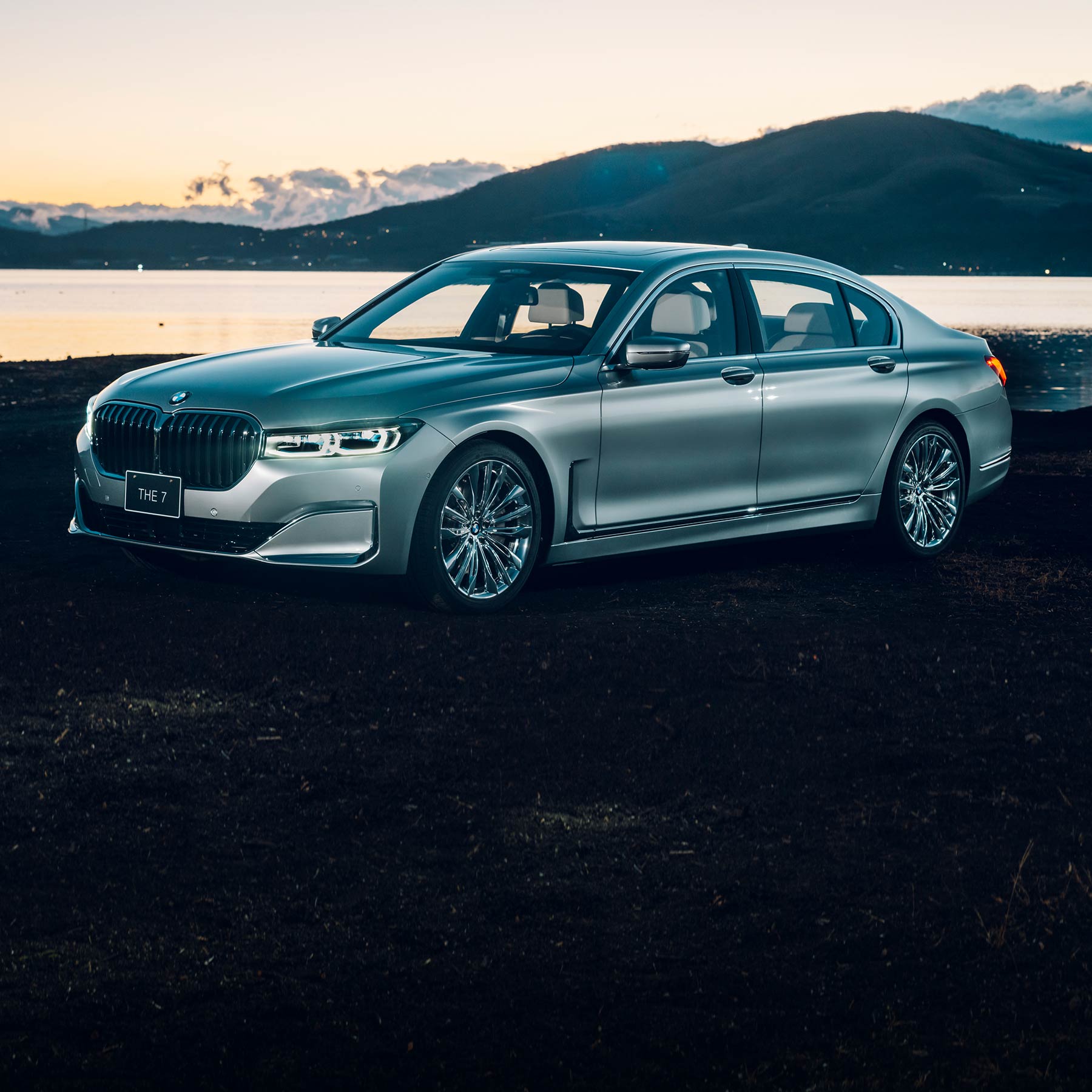 BMW 7シリーズ “PURE METAL EDITION”-ドイツと日本、技と美の純粋な結晶。