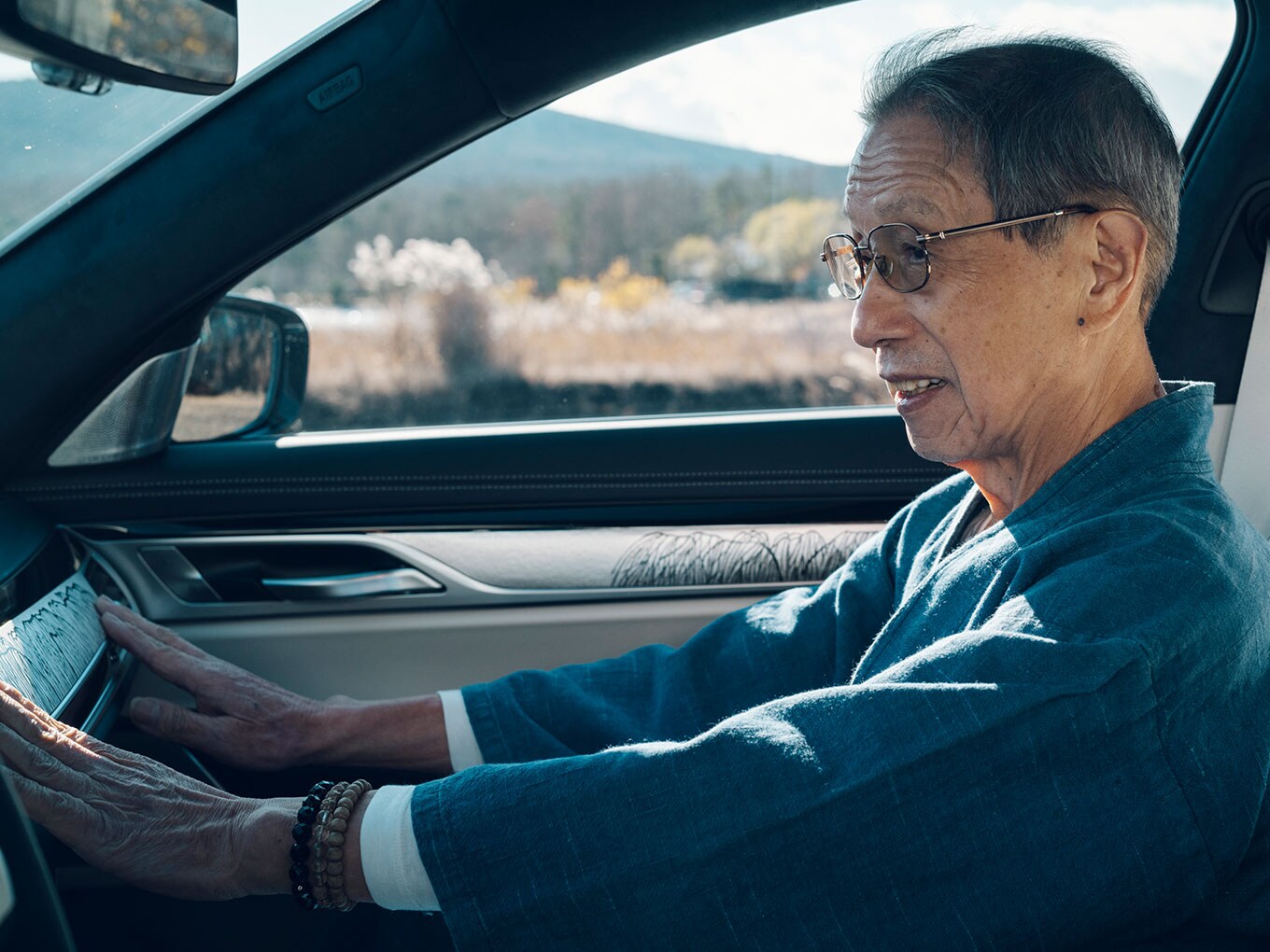 金工鍛金家 奥山峰石氏が語るbmw 7シリーズ Pure Metal Edition 意匠 技術 美意識のすべて 金工鍛金家 奥山峰石氏が語るbmw 7シリーズ Pure Metal Edition 意匠 技術 美意識のすべて