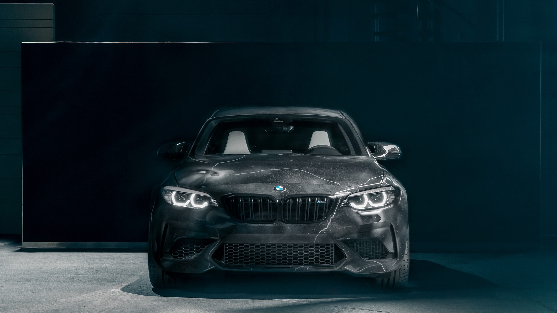 路上に迸る、グラフィティアート。BMW M2 BY FUTURA 2000. 