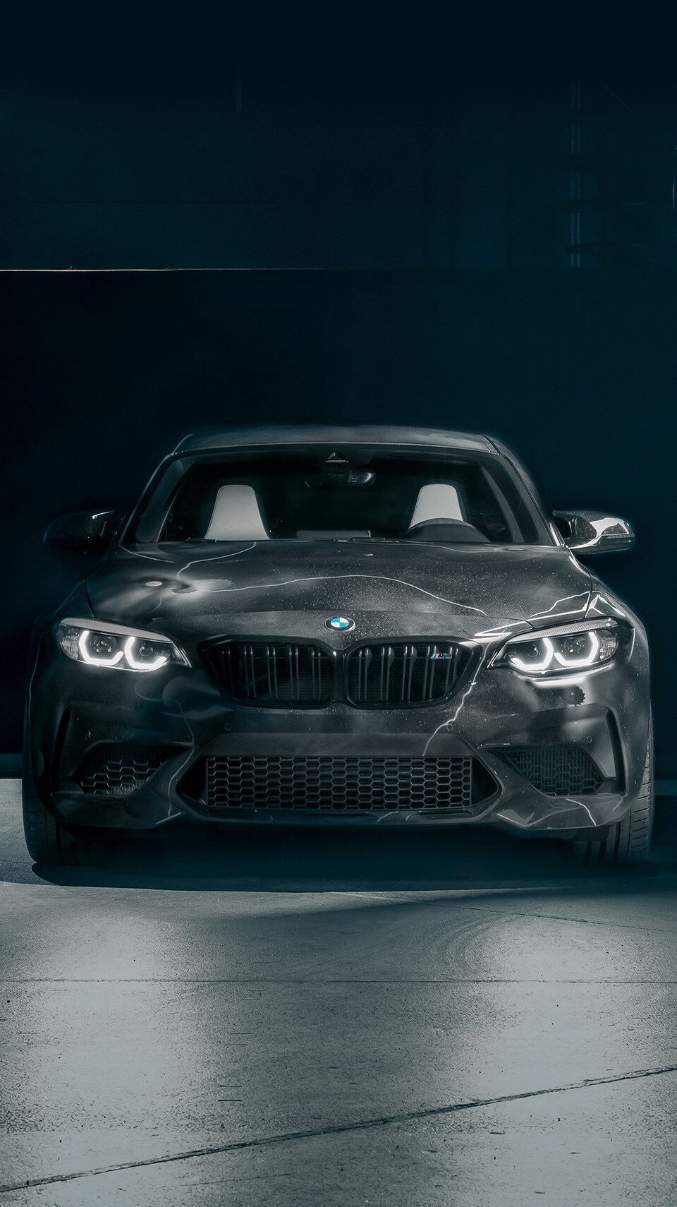 路上に迸る、グラフィティアート。BMW M2 BY FUTURA 2000. 