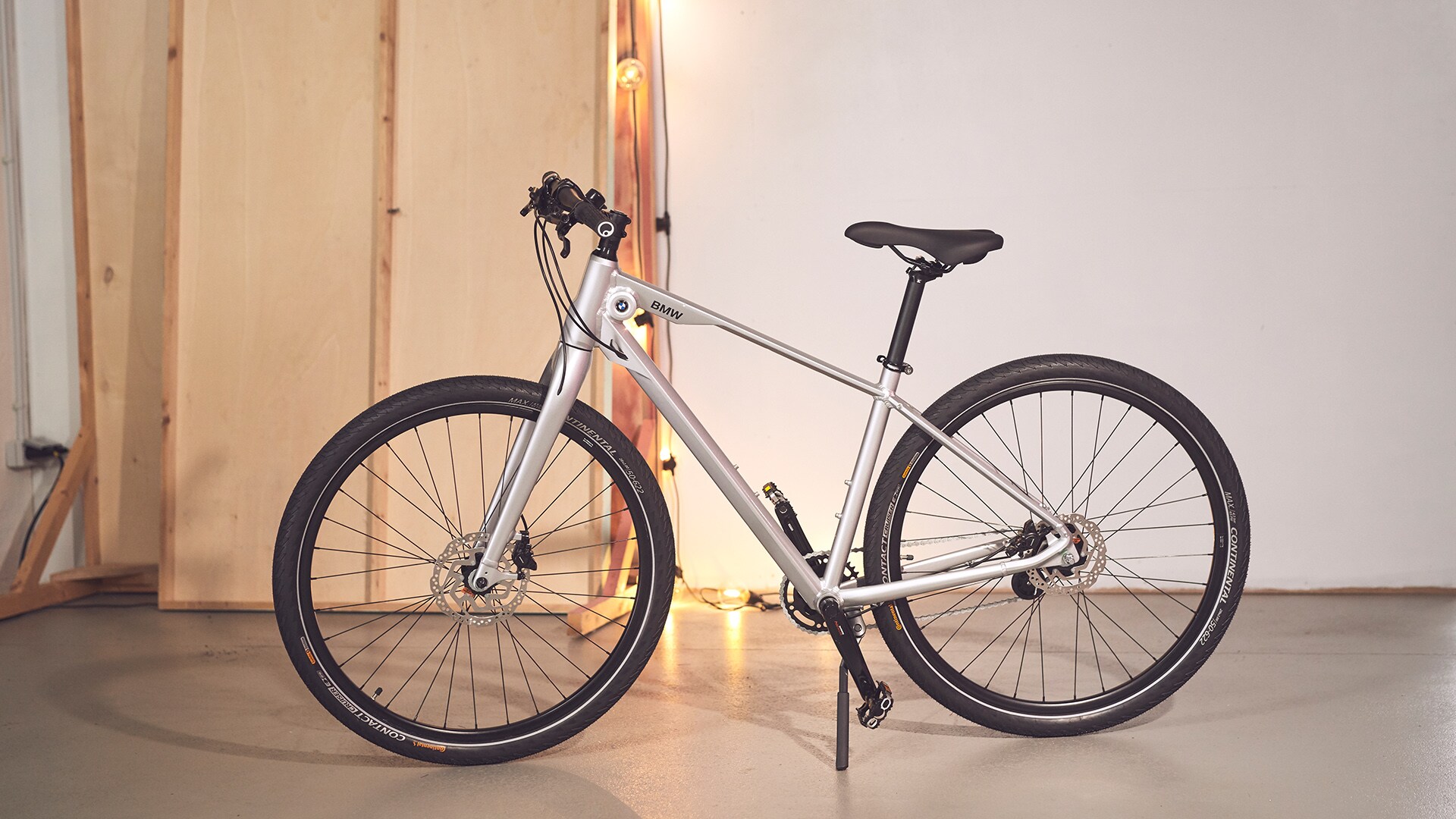 Alle Hüllen sind gefallen: das BMW Cruise Bike in seiner blanken Eleganz.
