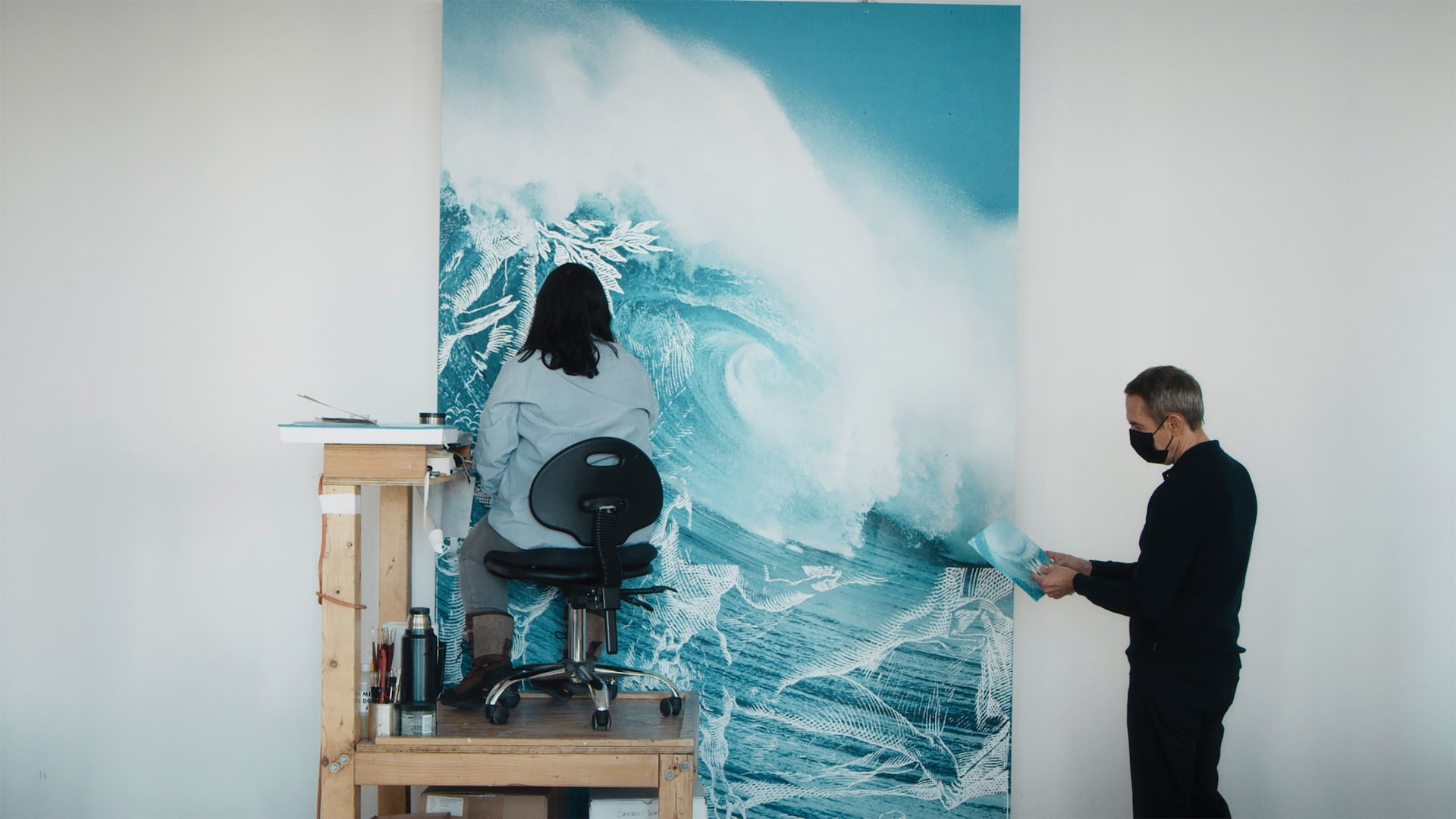 Koons works together with a staff of 50, working on everything from sculpting to printing.