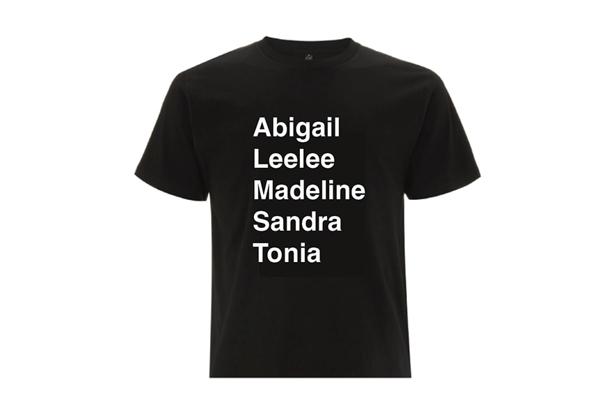 sull’edizione limitata e stampata a mano della t-shirt di ArtGirlRising