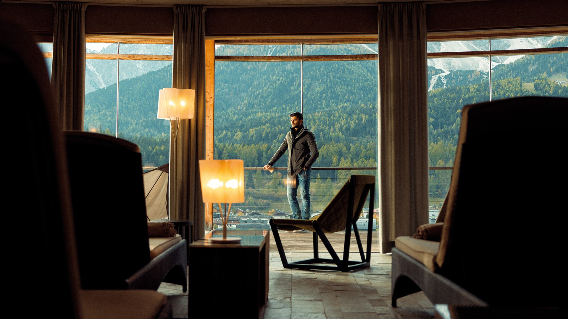 Relax con vistas: Desde el spa se pueden contemplar los Dolomitas a través de las ventanas panorámicas. 