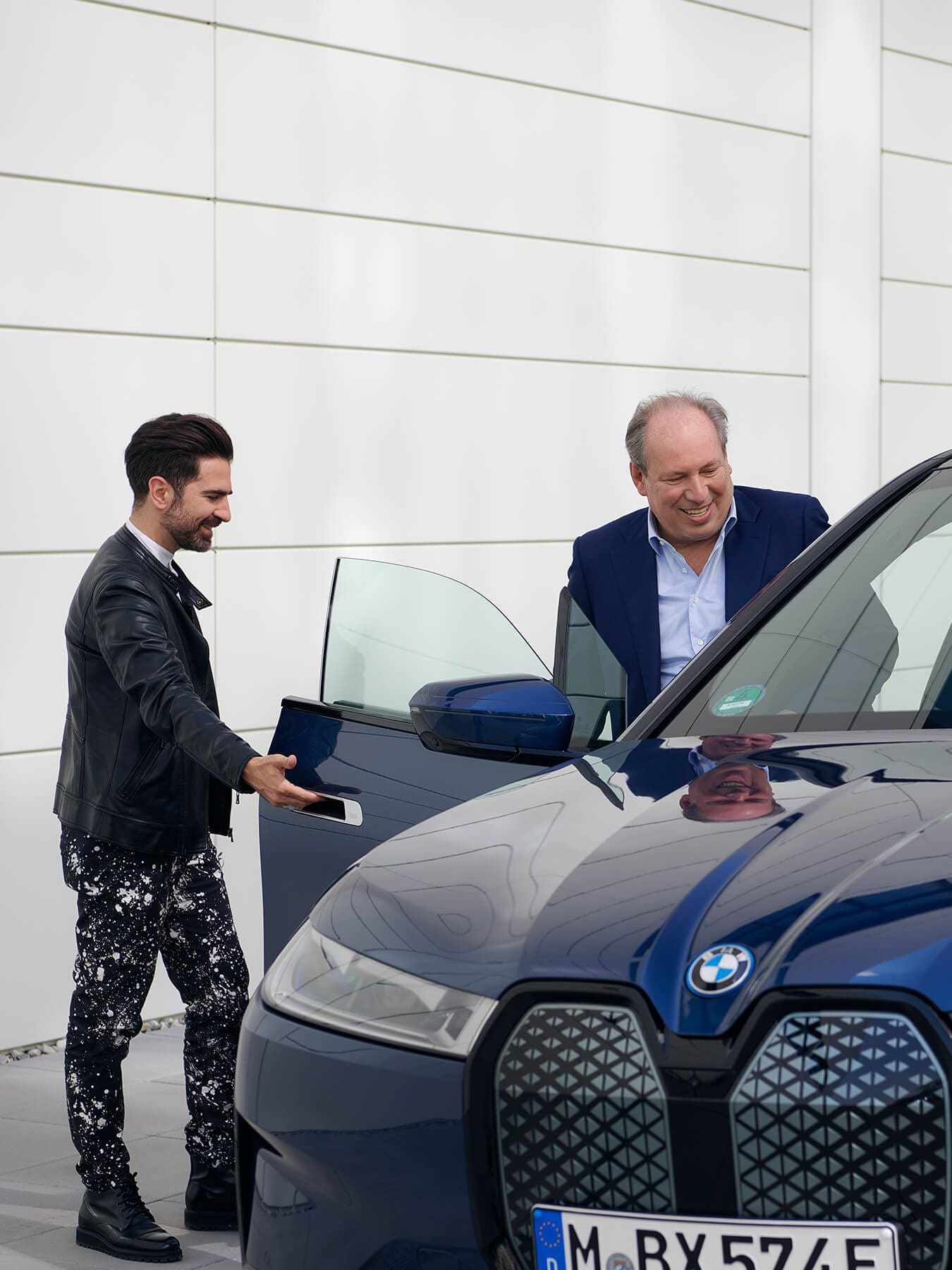 BMW pone banda sonora al placer de la conducción eléctrica