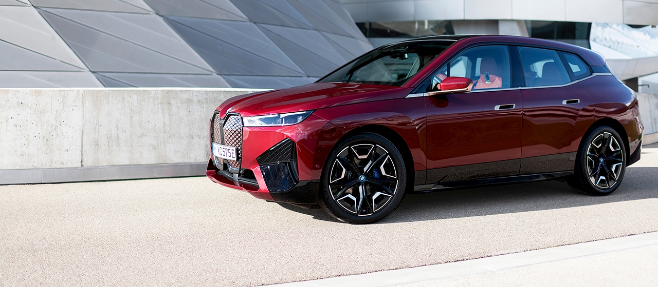 THE iX
