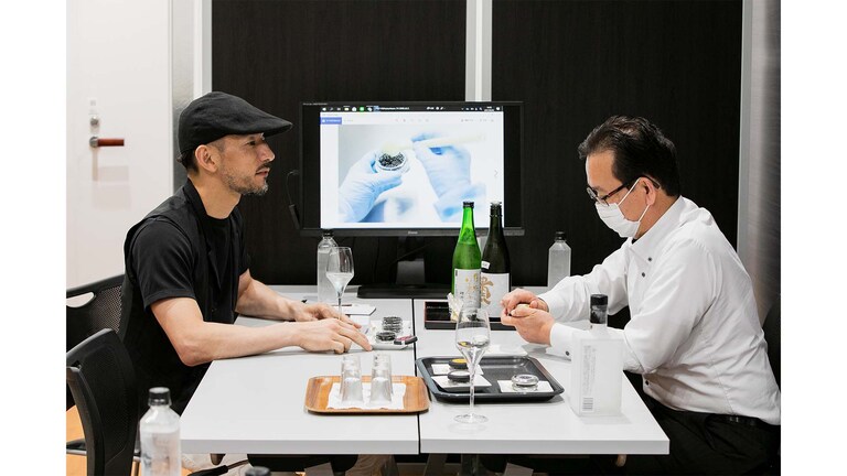 キャビアにはウォッカと思われがちだか、日本酒とも相性が良い