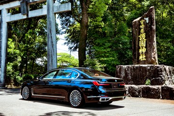 M760Li xDriveは、7シリーズ唯一の“V12”エンジンを搭載した最高級モデル