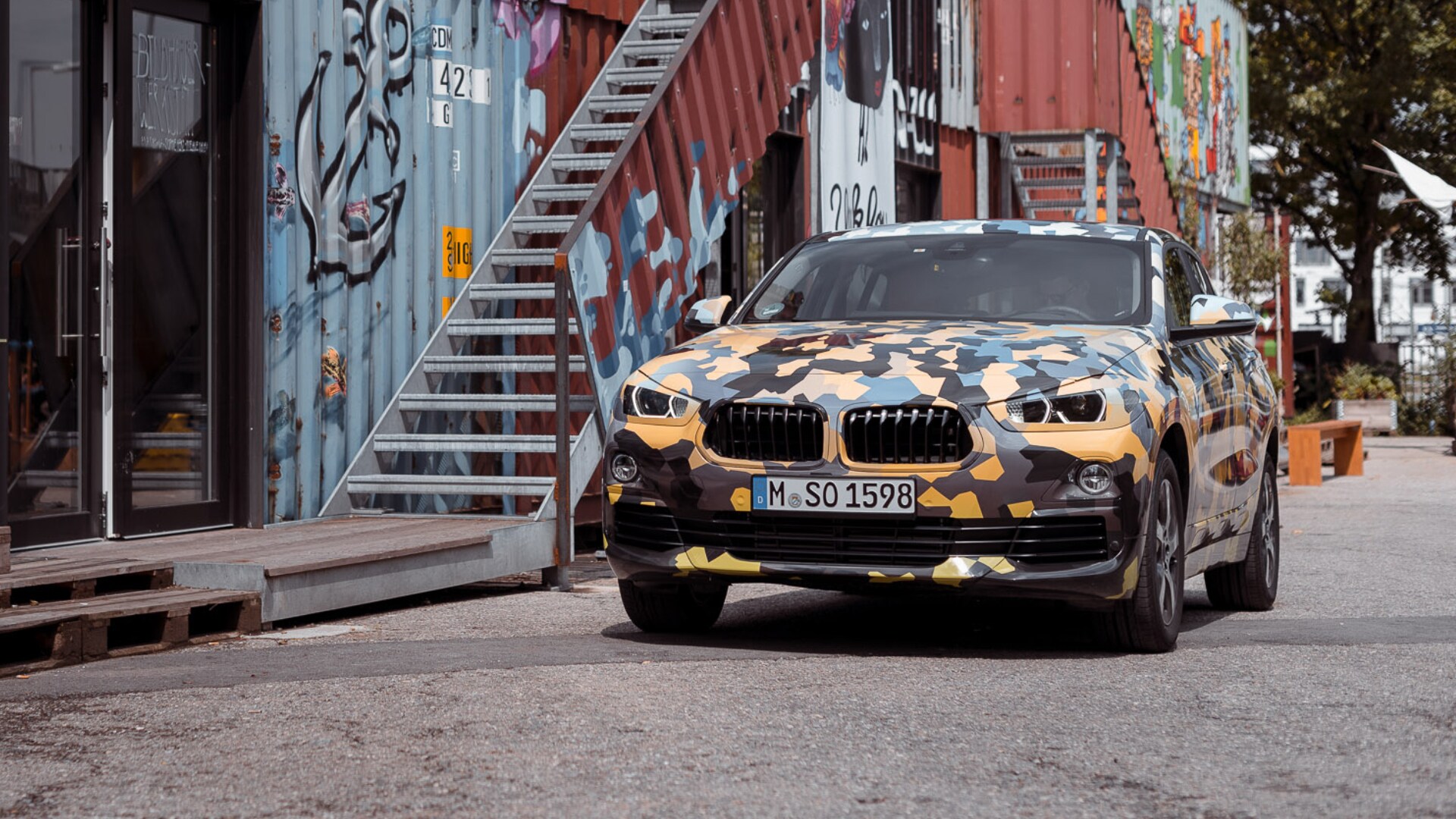 The new BMW X2: discovered, but well-camouflaged