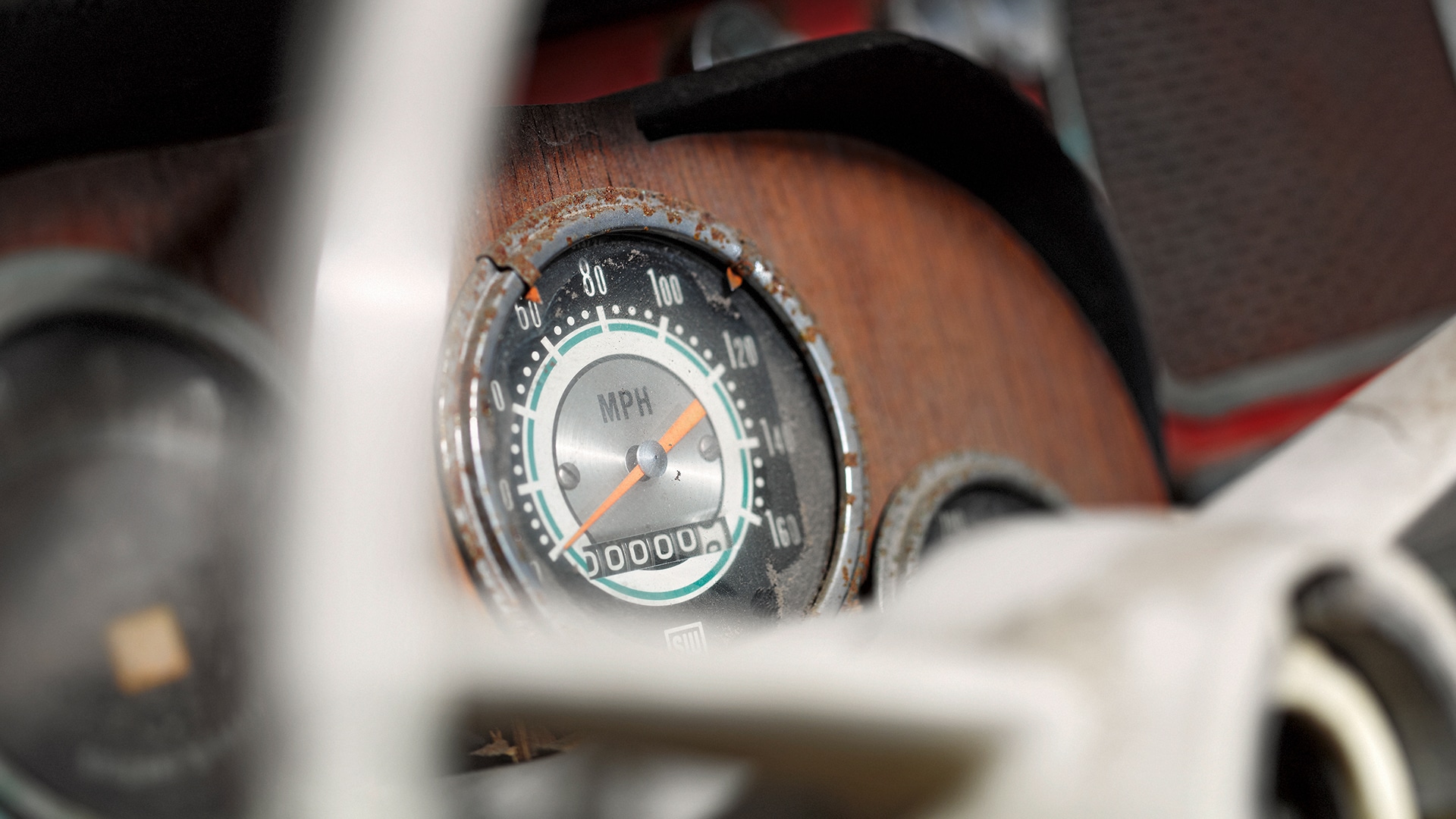 BMW 507 cuentakilómetros y revestimiento interior