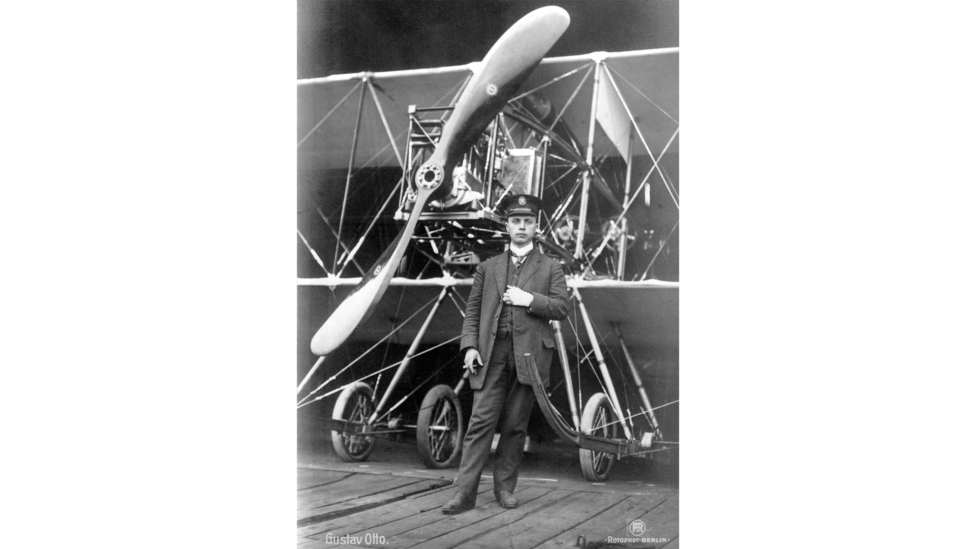 Company founder Gustav Otto in front of one of his aircrafts. His firm played an important role in BMW’s history.