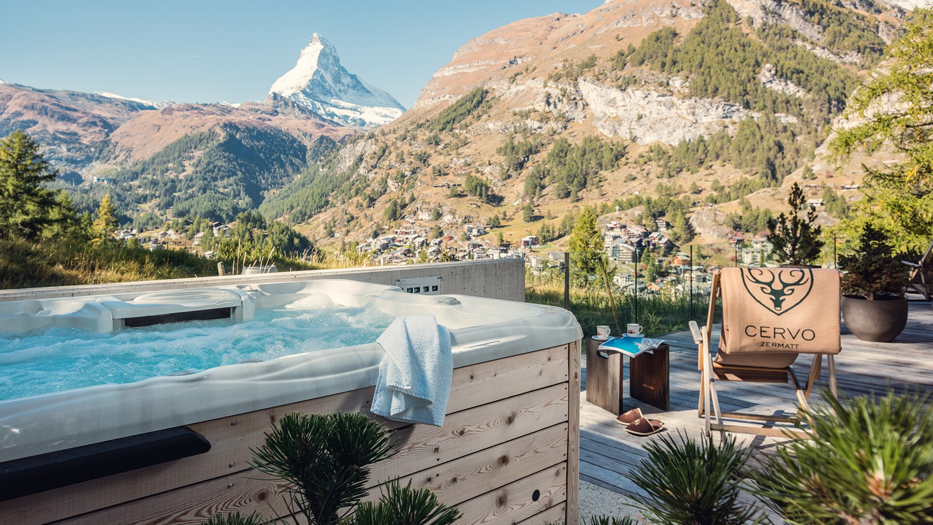 …hasta llegar a Zermatt. Desde el Cervo Mountain Boutique Hotels puedes divisar el Matterhorn y revisar la última etapa de tu Grand Tour Suiza.