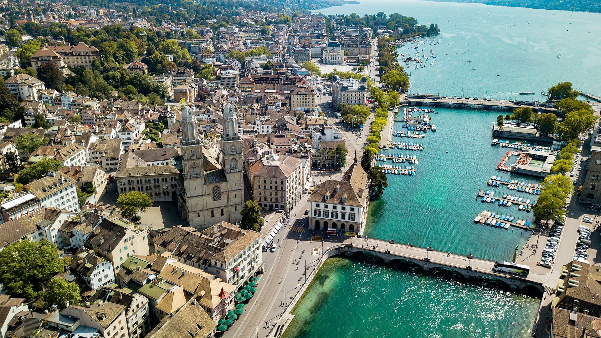 ¡Bienvenido de nuevo a Zúrich! La metrópolis del río Limago es el punto de partida y la meta de nuestro Grand Tour Suiza.