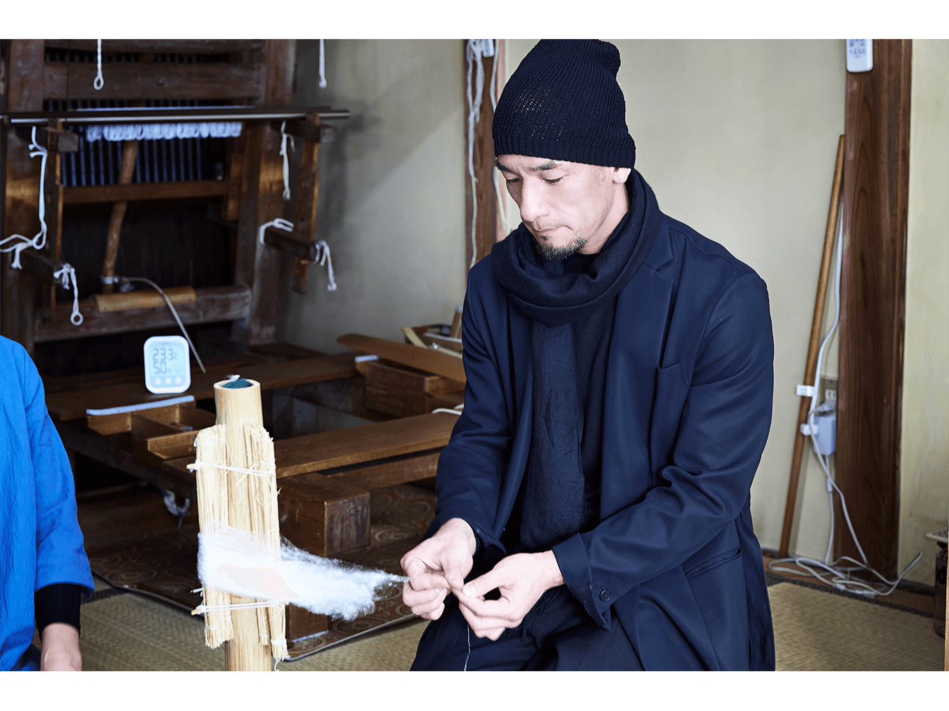 中田英寿が日本を旅する 茨城 1本の糸をつむぎ 結城紬の奥深さを知る Bmw Com Japan 中田英寿が日本を旅する 茨城 1本の糸をつむぎ 結城紬の奥深さを知る Bmw Com Japan