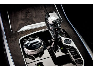 BMW X7 M50i クリスタルシフトレバー