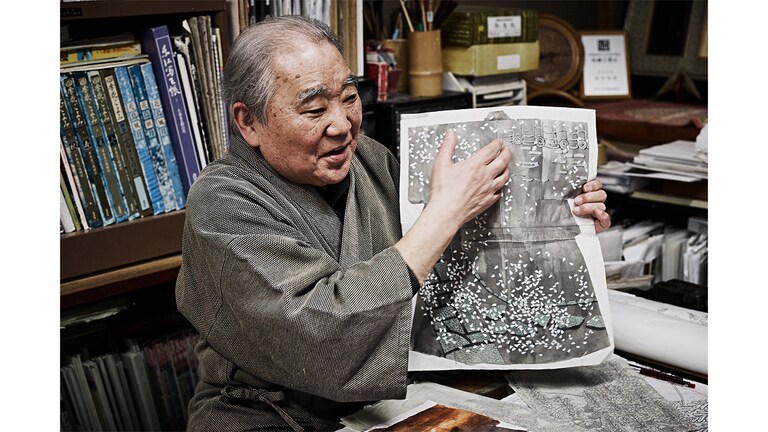 加賀友禅のスケッチと柿本市郎さん