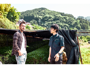 「茶師十段」の称号を持つ星野製茶園の山口真也さん。星野製茶園は抹茶をつかったチョコレートなど、新しい取り組みにも挑戦している。