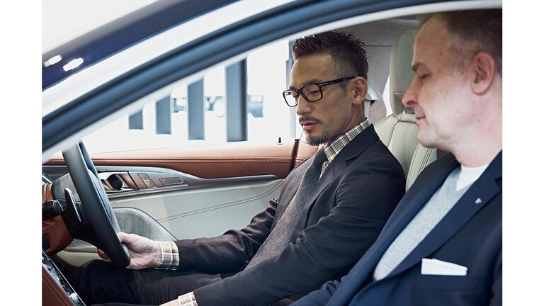 中田英寿とBMW JAPANクリスチャン・ヴィードマン社長