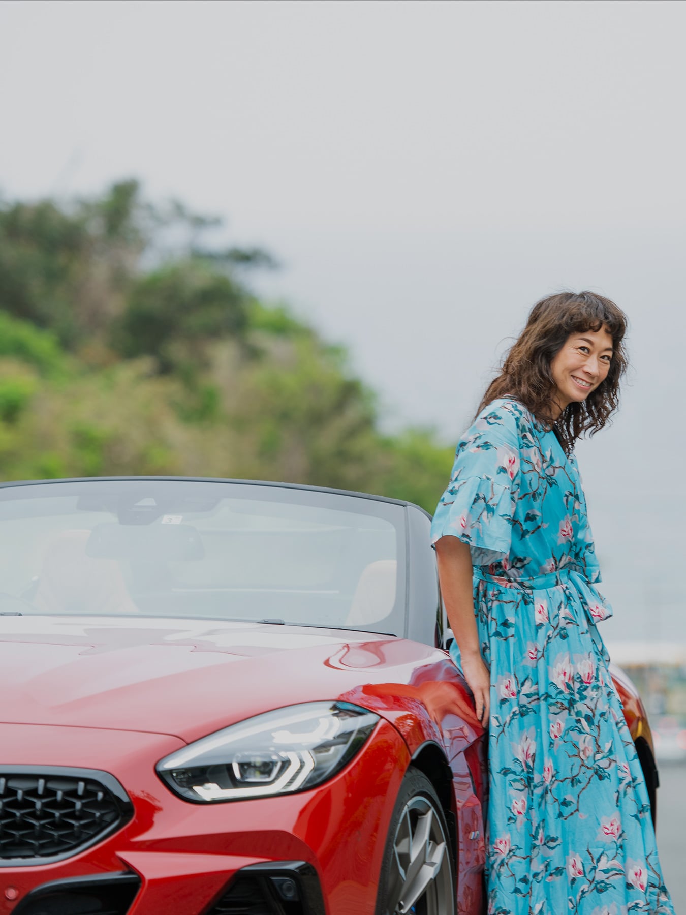 真っ赤なロードスター、BMW Z4で湘南クルーズ。