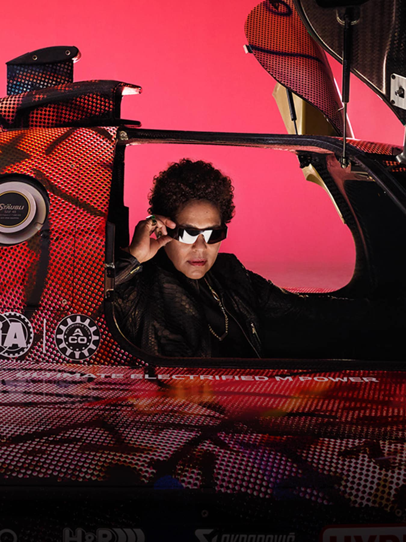 Julie Mehretu – dynamics in form