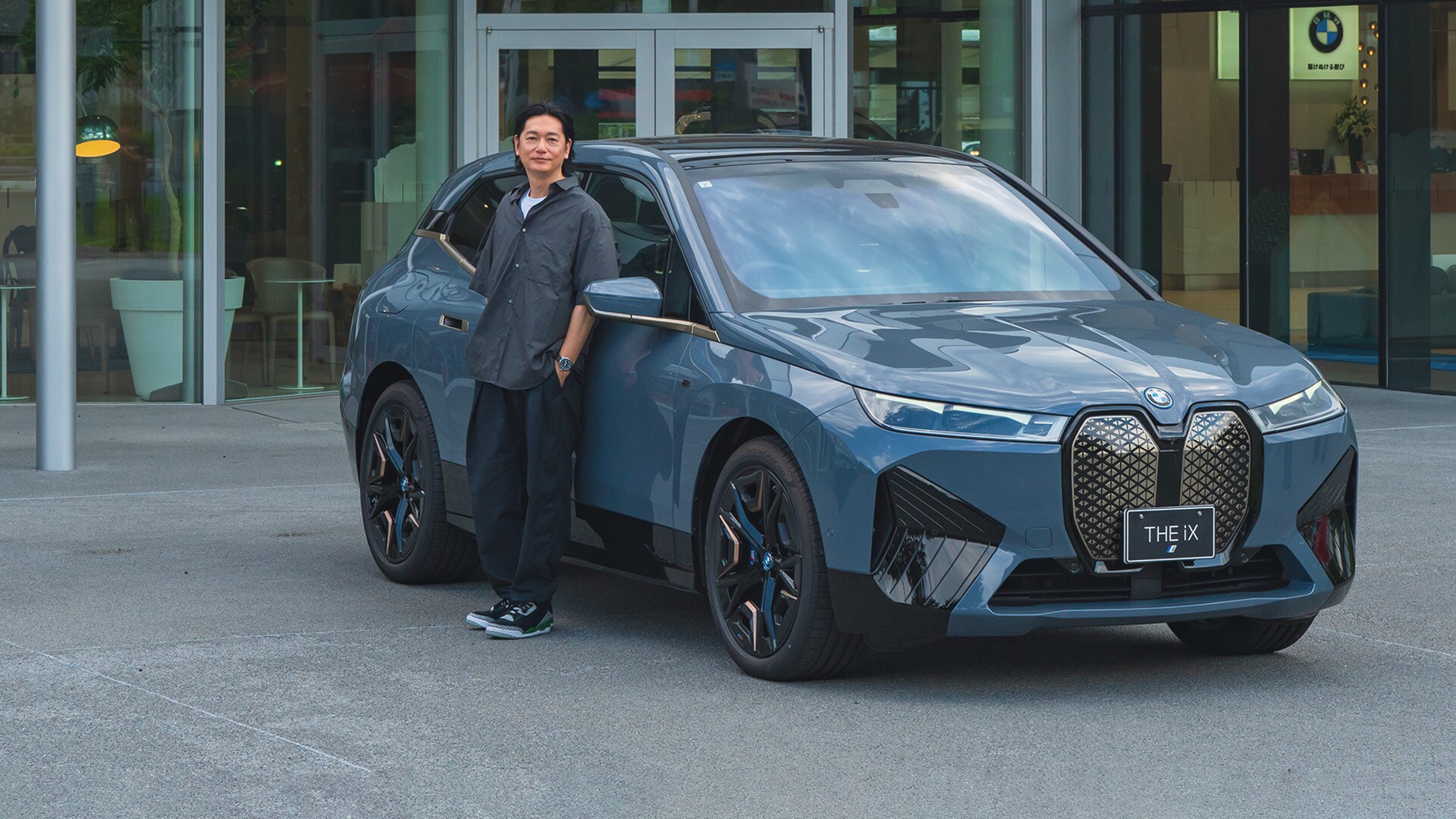 未来の車への架け橋となるBMW iX。