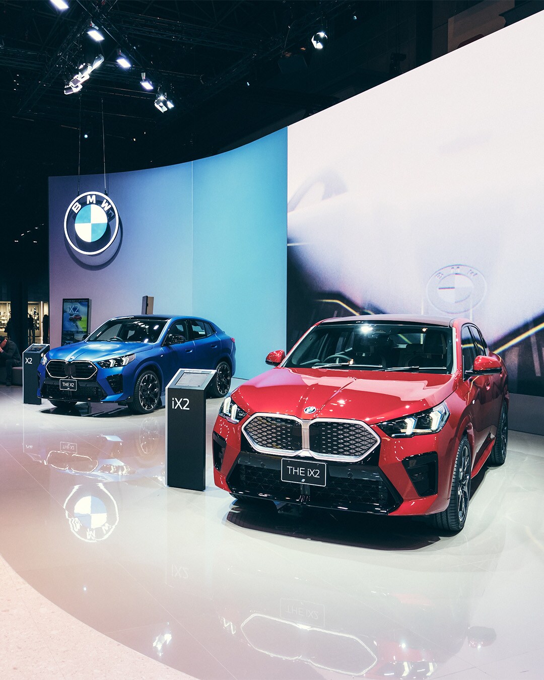 BMW iX2の詳細を見る