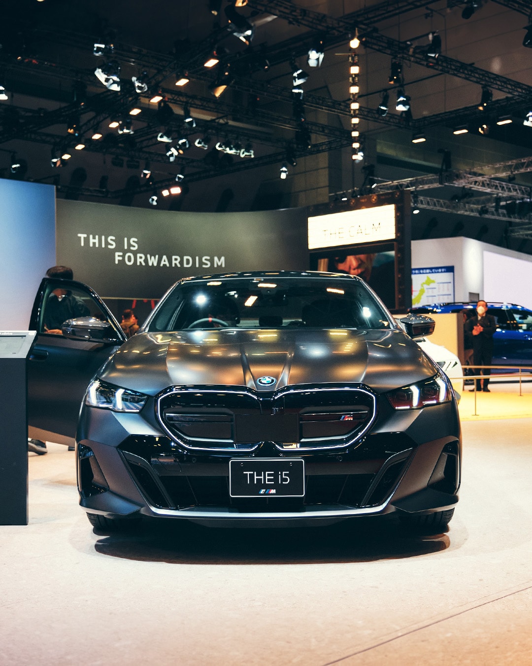 BMW i5の詳細を見る