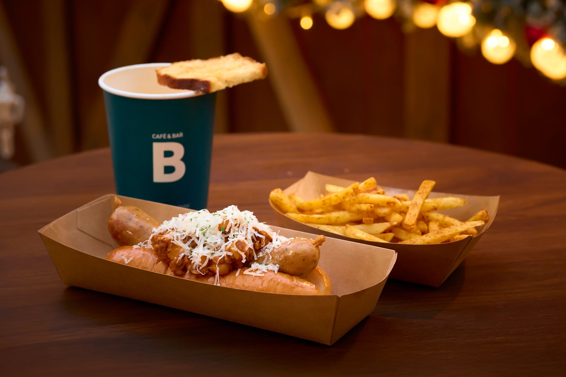 麻布台ヒルズ クリスマスマーケット 2025